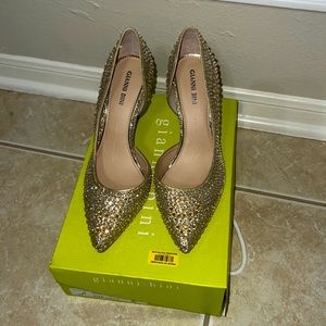 Gianni Bini size 8.5 Gold